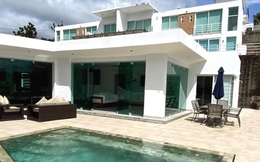 Casa Crystal
